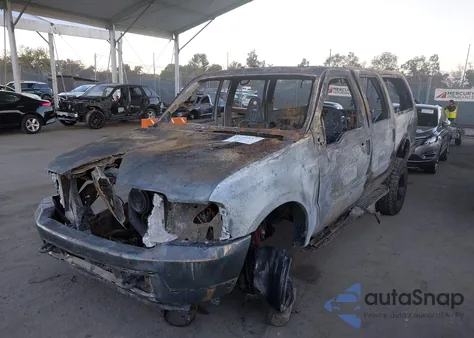 2002 Ford Excursion Limited z USA, uszkodzony, nr VIN 1FMSU43FX2ED63878